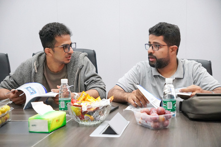 Sea testigo de la fortaleza de la marca desde la fuente |Clientes de Omán visitan en profundidad la fábrica de refrigeración Icemedal