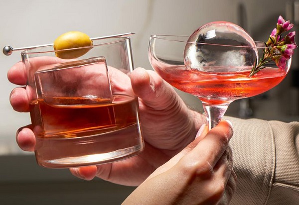 bola de hielo para cóctel