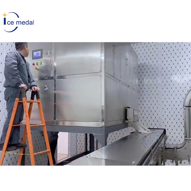 La línea de producción de copa de hielo totalmente automática permite el desarrollo de alta calidad de la industria de helados