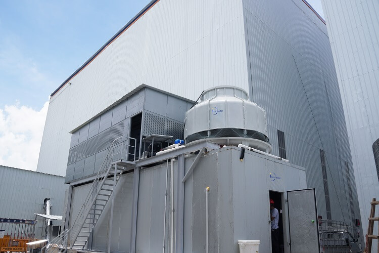 Proyecto de máquina de hielo en escamas con rastrillo de hielo Icemedal