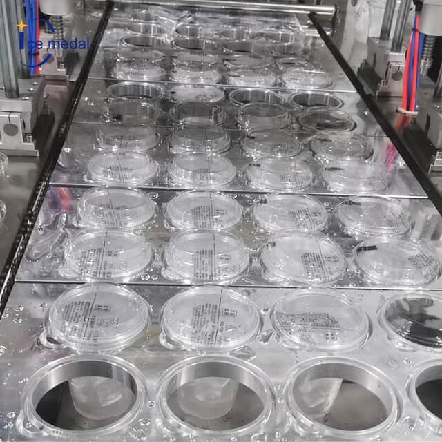 Línea automática de producción de vasos de hielo comestibles