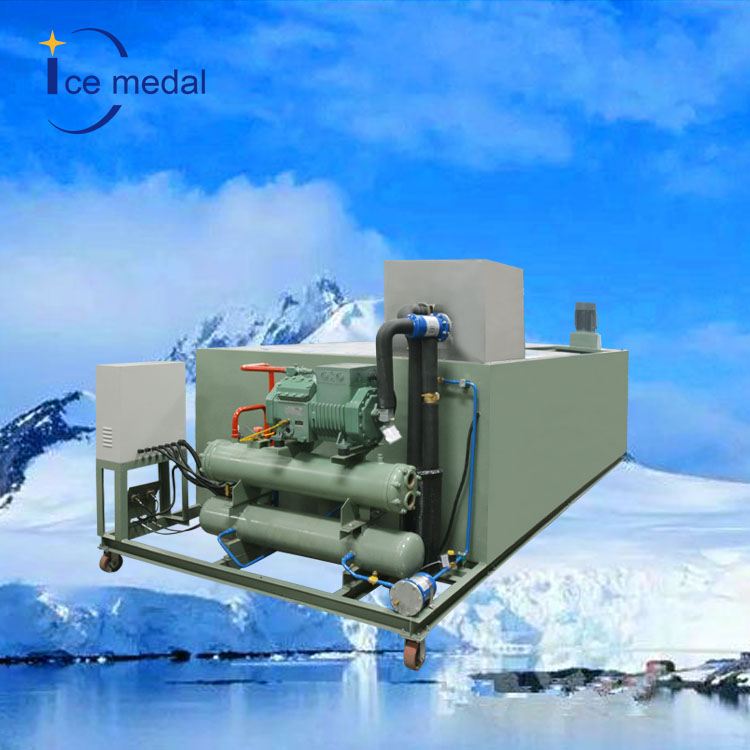 3 cosas a tener en cuenta al utilizar la máquina para fabricar hielo en bloques