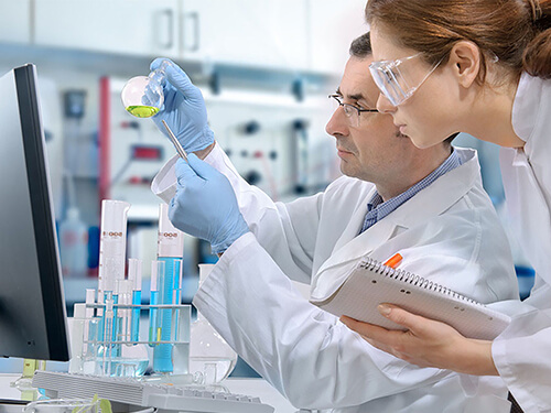 Aplicación de hielo en escamas para investigación científica.