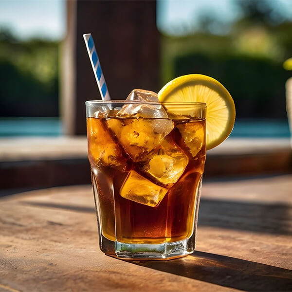 ¿Por qué se hicieron populares los vasos de hielo comestibles?