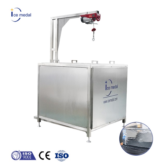 Máquina para fabricar bloques de hielo Icemedal Pure Soluciones a medida para bares, catering y esculturas de hielo
