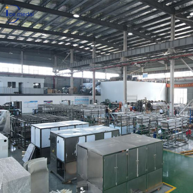 Icemedal Soluciones integrales para fábrica de hielo en bolsas de hielo para bolsas de hielo comestibles, automatizadas y personalizadas