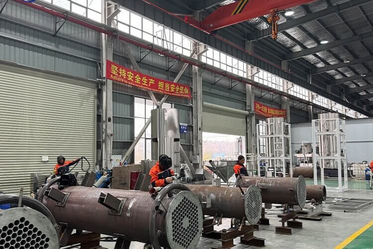 máquina de hielo en tubos en producción