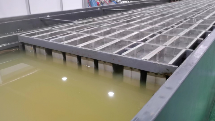El principio de funcionamiento de la máquina de bloques de hielo tipo salmuera