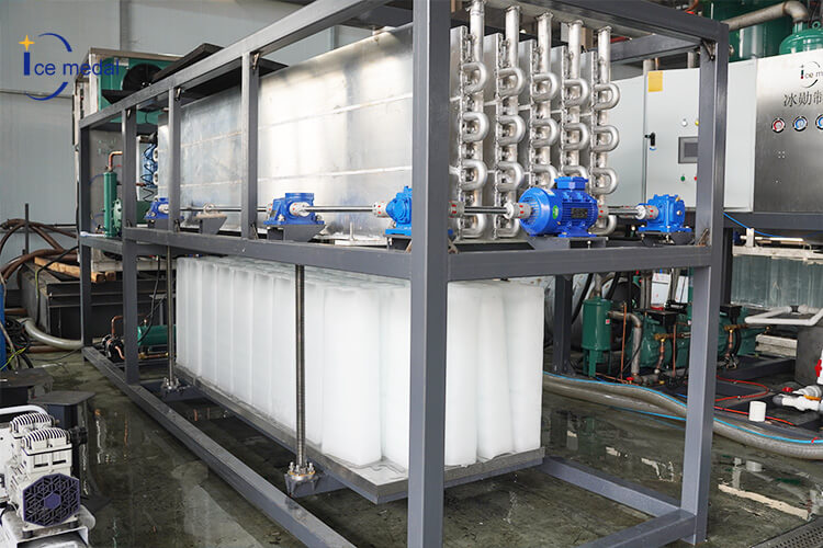 Fase de puesta en servicio de la m&aacute;quina de hielo en bloques de enfriamiento directo.jpg