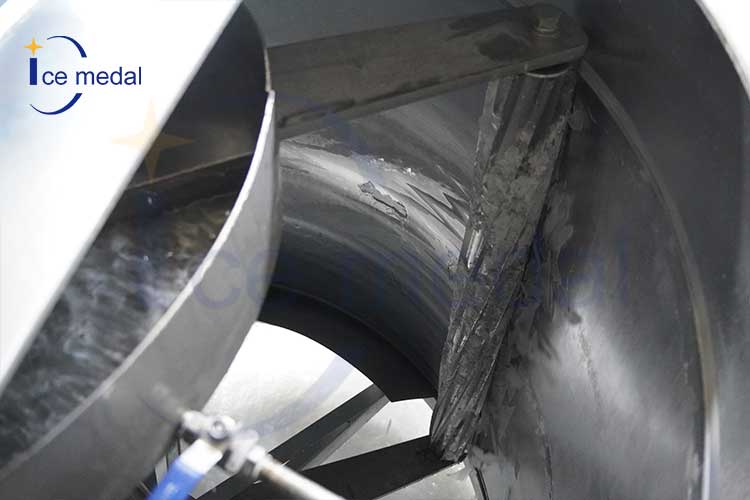 Tambor evaporador de m&aacute;quina de hielo en escamas.jpg