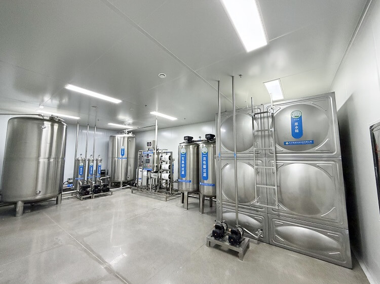 Sistema de purificaci&oacute;n de agua Icemedal para la producci&oacute;n de hielo comestible